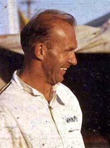 Frank Gardner at Lakeside Pits, Australia, 1965 or '66.  Photo Copyright 2002 Ray Bell